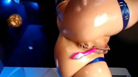 OksanaOcean webcam model stream image