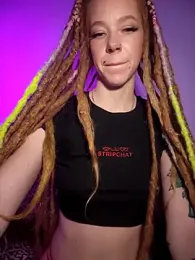 LucidLucy webcam model stream image