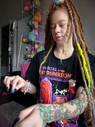 LucidLucy webcam model stream image