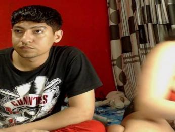 SammiAndSoffi webcam model stream image