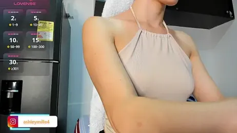 _ashleymiller webcam stripchat model stream image