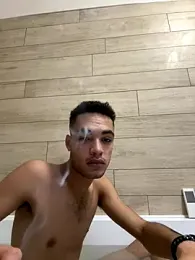 LukCaliente webcam model stream image