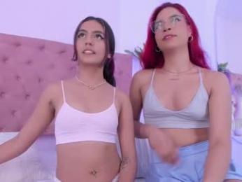 emilyy_bank webcam model stream image