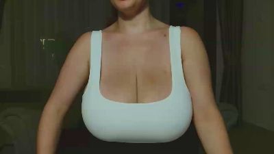 ChloeMelons webcam model stream image
