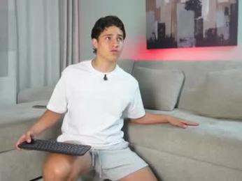 theohawke_ webcam model stream image