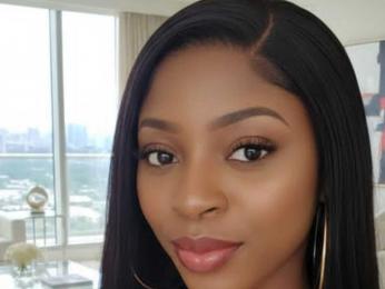 RajiBrown webcam model stream image