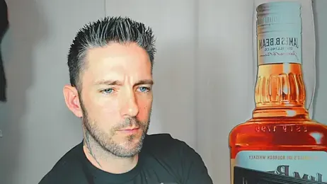 SkylarrGrey webcam model stream image