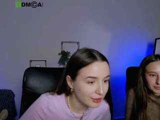 leslie-bird webcam model stream image