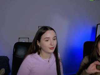 leslie-bird webcam model stream image