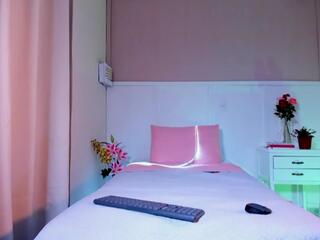 Kimm Vega webcam model stream image