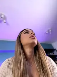 HaileyMadow webcam model stream image