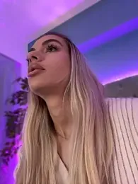 HaileyMadow webcam model stream image