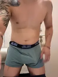 9999Alez webcam model stream image