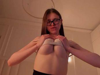 BabyEllie webcam bongacams model stream image