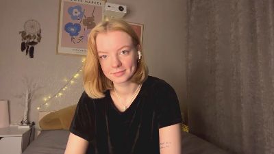 MinaElberson webcam model stream image