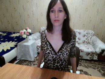 Oksana24rai webcam model stream image