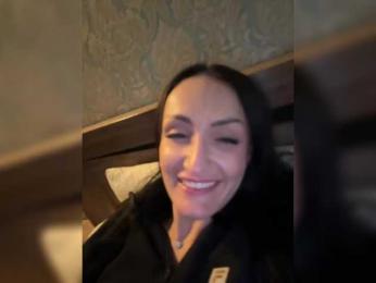 Viktori878 webcam model stream image