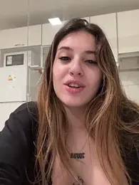 Lolykush webcam model stream image