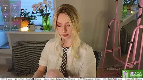 sweetuniporn webcam stripchat model stream image