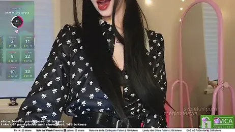 sweetuniporn webcam model stream image