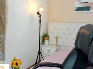 ari-ana webcam model stream image