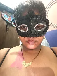 Dassing_strip_couple webcam model stream image