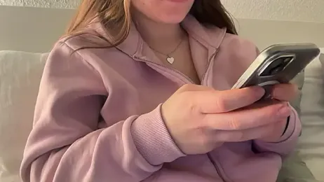 Lucyschickt webcam stripchat model stream image