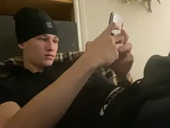 yourwhiteboy1 webcam model stream image