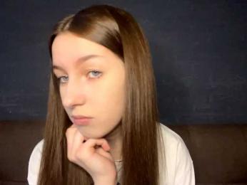 DeberaWarsham webcam model stream image