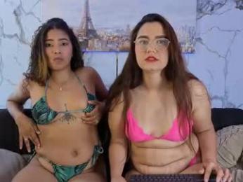 violet_jones23_aws webcam model stream image