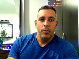 Matthew Fire webcam model stream image