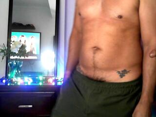 Matthew Fire webcam model stream image