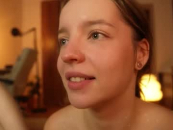 my_mia_ webcam model stream image