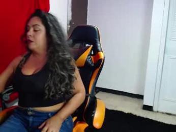 kirss_milff webcam model stream image