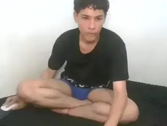 J_milo12 webcam model stream image