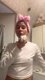 laila183 webcam model stream image