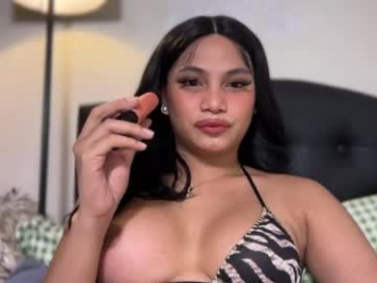 sweet_scarllet12 webcam model stream image