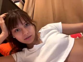 moonbabey webcam model stream image