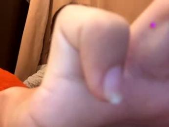 moonbabey webcam model stream image