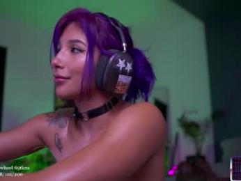 lucyallenx webcam model stream image