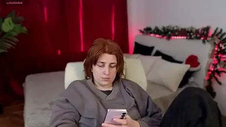 FoxyRayy webcam model stream image