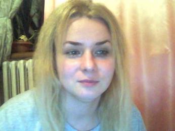 HollyLaPretty webcam model stream image