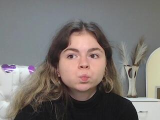 Tina Ryder webcam model stream image