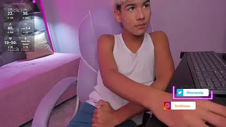 OliverTwinky webcam model stream image