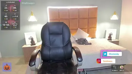 OliverTwinky webcam stripchat model stream image