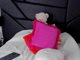 Tanya Hanks webcam model stream image