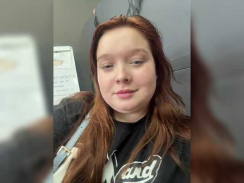 AlinaAdams webcam model stream image
