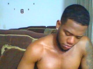 Joan Saenz webcam model stream image