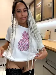 HaileyDiana webcam model stream image