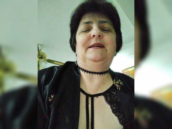IsXLoves webcam model stream image